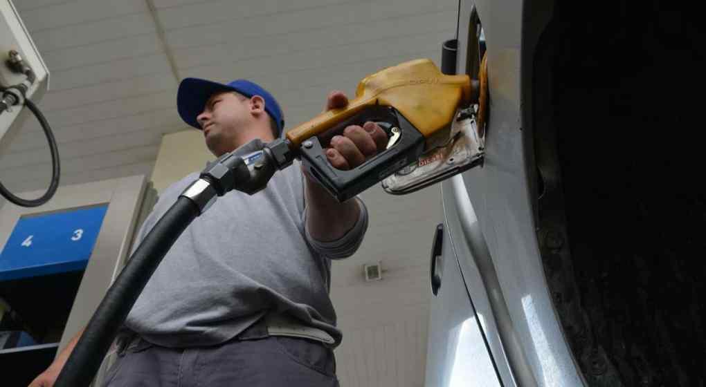 Volvería a subir la nafta, ahora entre 6 y 10 por ciento Volvería a subir la nafta, ahora entre 6 y 10 por ciento