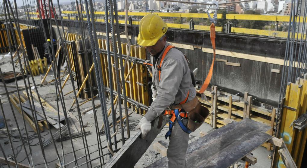 21% de aumento y cláusula gatillo — Albañiles cerraron paritaria