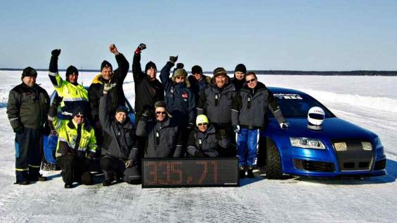VELOZ. Este Audi RS6 logró hacer 335,71 kilómetros por hora sobre hielo (Foto Mundo Maipú).