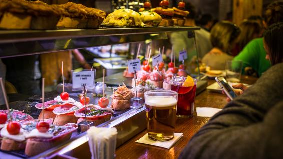 Cada región española cuenta con su propio estilo gastronómico. (Foto: Yulia Grogoryeva/ 123RF).