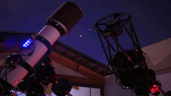 Algunos de los equipos de observación. (Foto: Fernando Fogel).