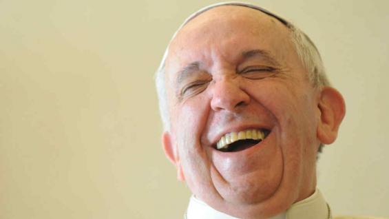 FRANCISCO. El papa que hace de cura (AP/Archivo). FRANCISCO. El papa que hace de cura (AP/Archivo).