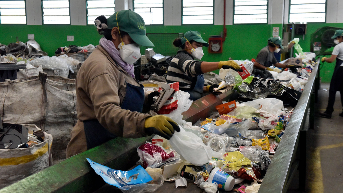 Así Funciona Uno De Los Centros De Reciclaje De Basura En Córdoba Agrovoz 8493